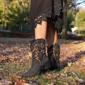 Women's Embroidered Stitched Rodeo Boots